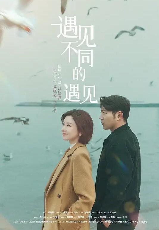 跪在床上被三个猛男围着干得浪叫连天 - 小黄鸭导航